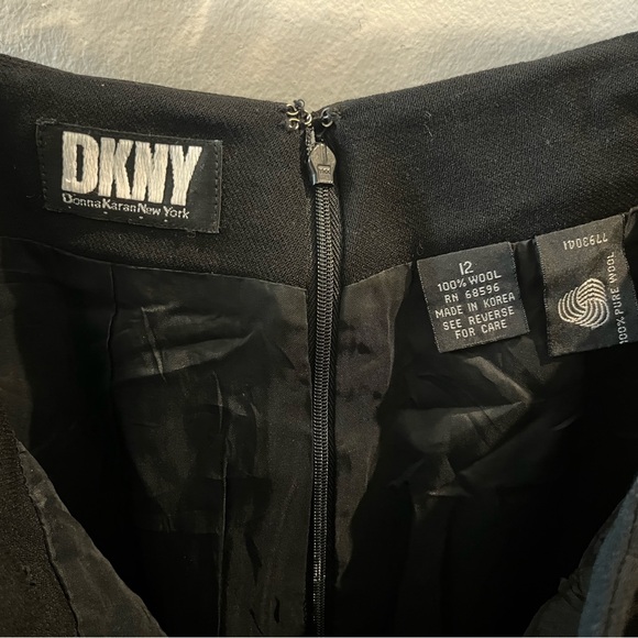 ⭐️ 100% Wool DKNY Pencil Black Suit Skirt - Size 12 - Picture 4 of 5